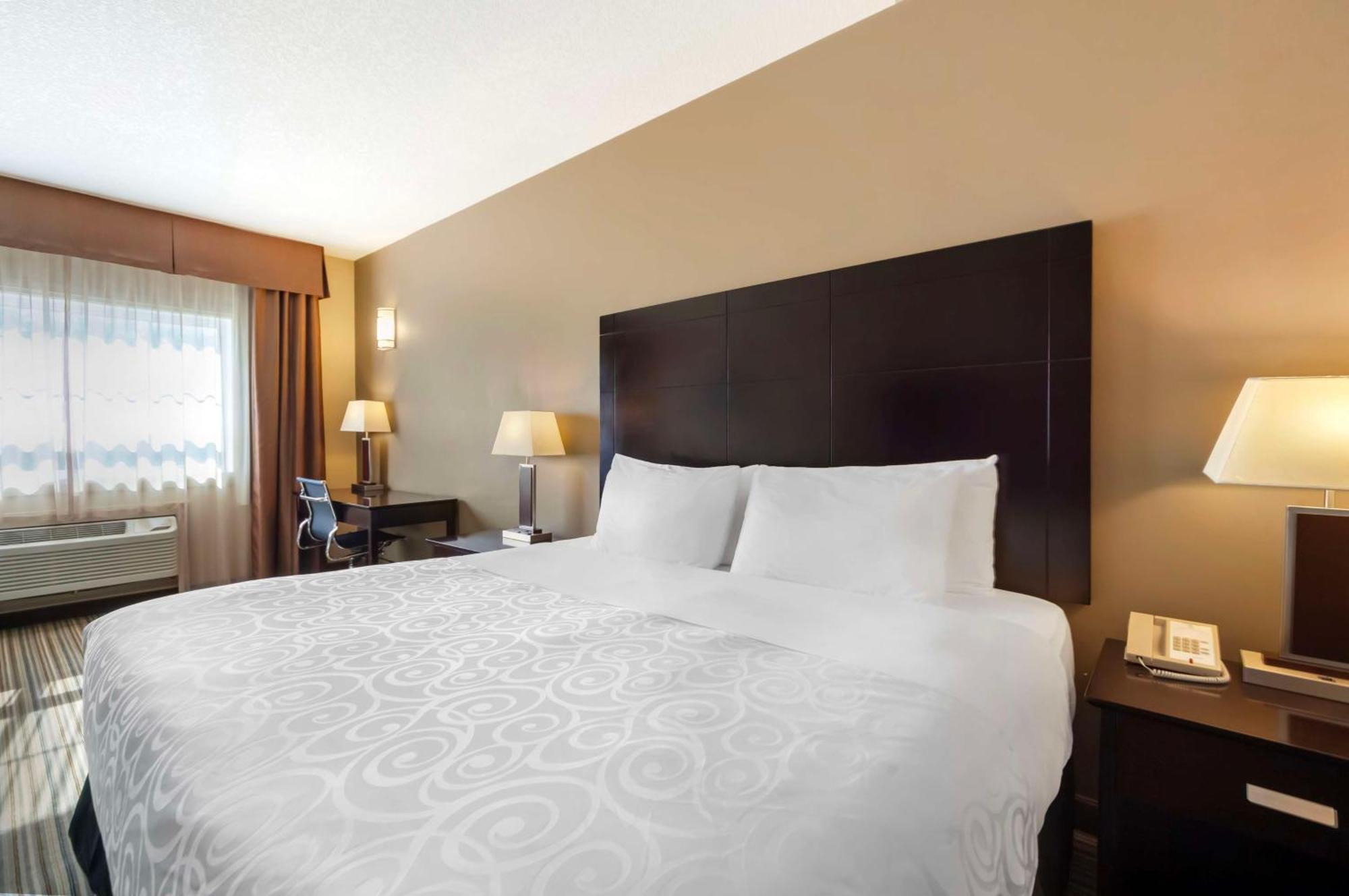 Best Western Plus Peace River Hotel & Suites Exteriör bild