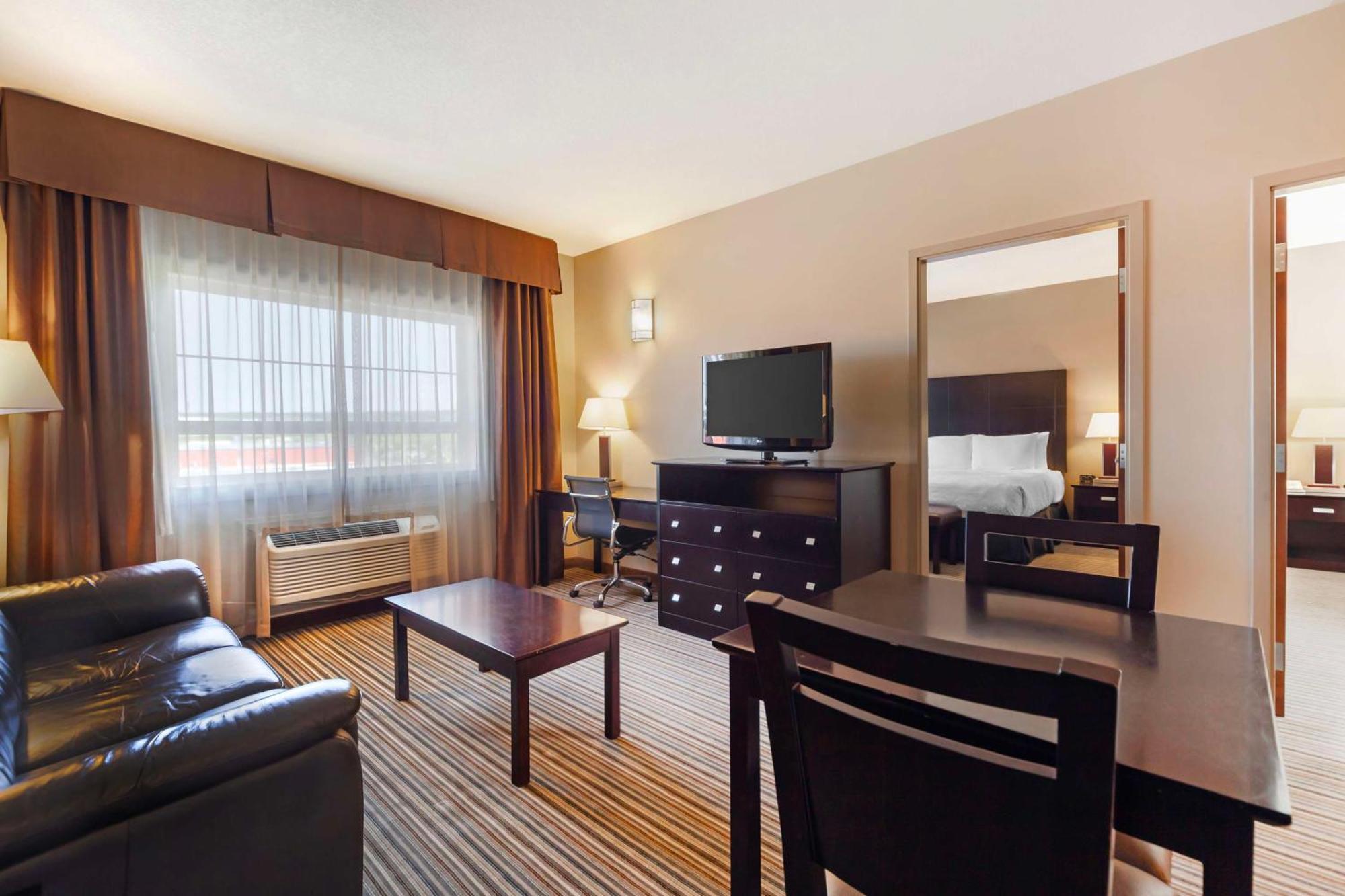 Best Western Plus Peace River Hotel & Suites Exteriör bild