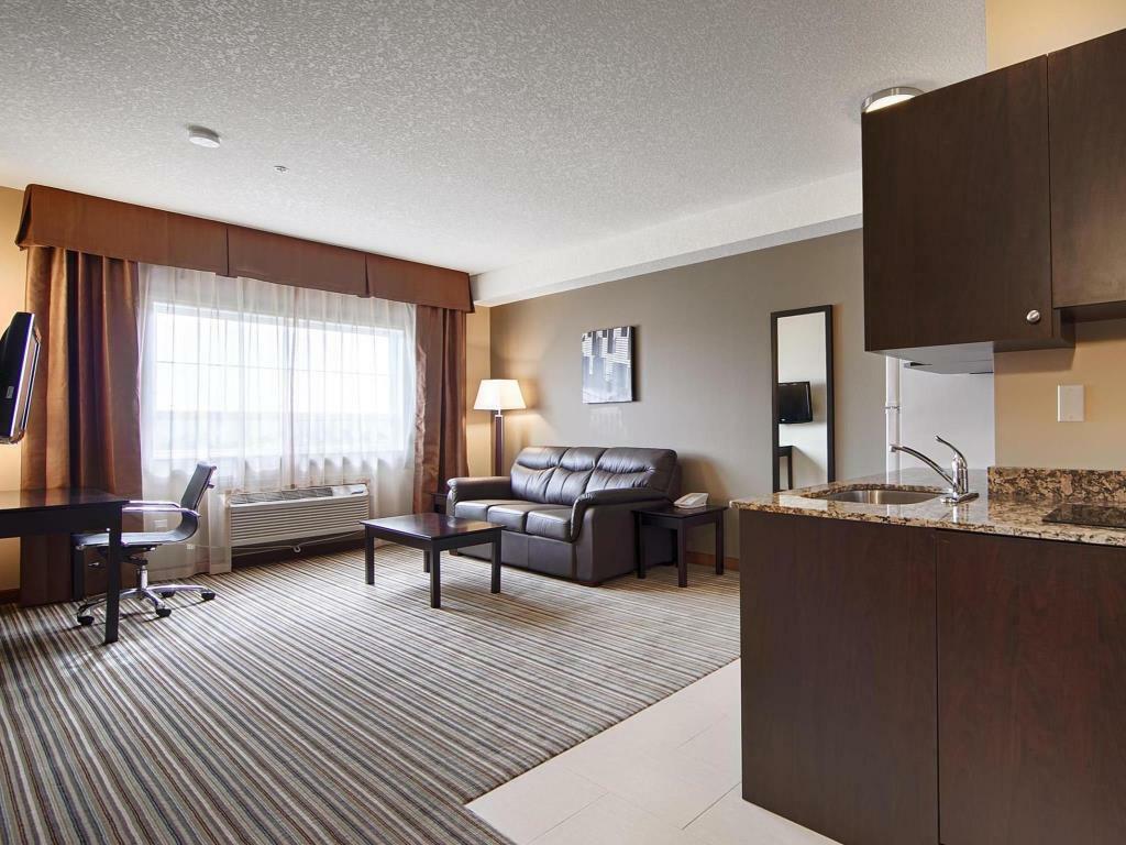 Best Western Plus Peace River Hotel & Suites Exteriör bild