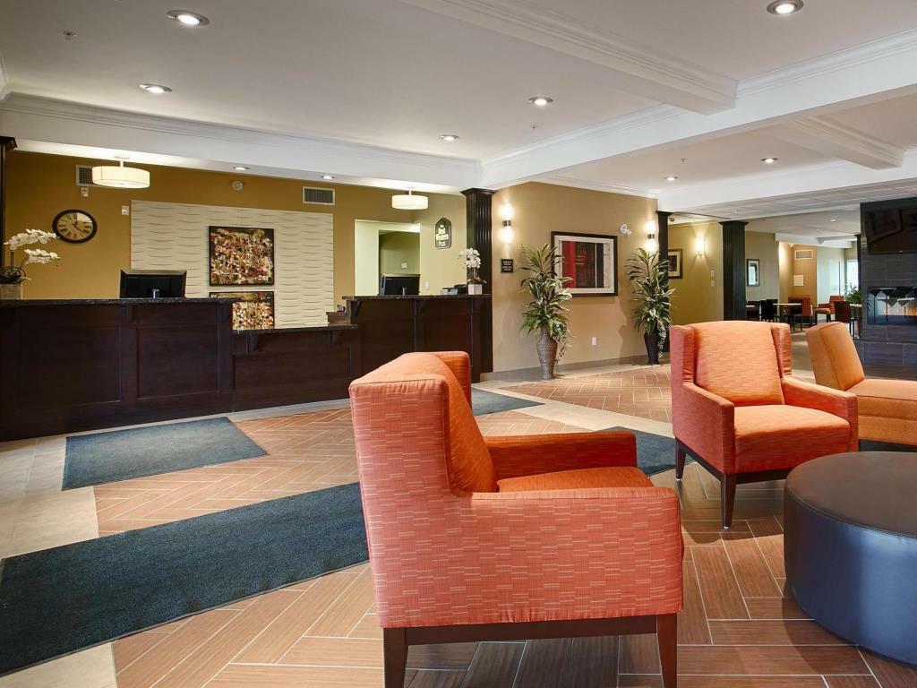 Best Western Plus Peace River Hotel & Suites Exteriör bild