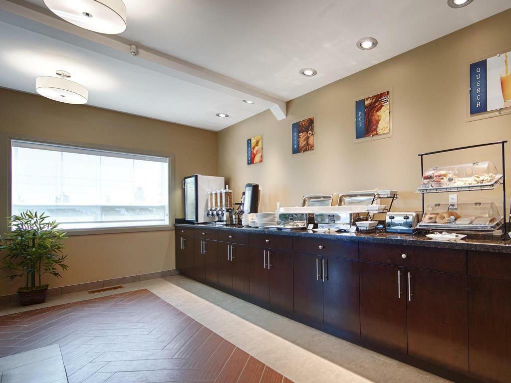Best Western Plus Peace River Hotel & Suites Exteriör bild